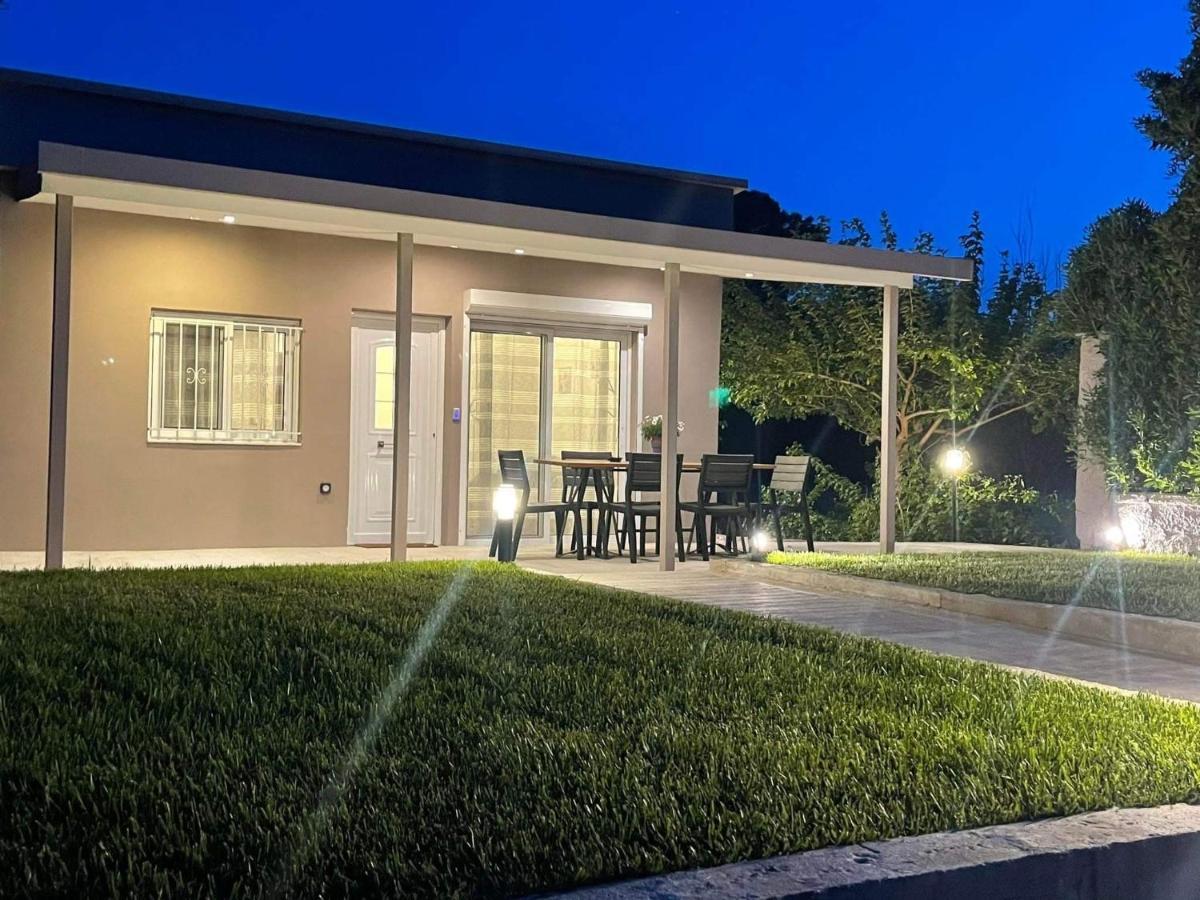 M & F House Villa Oropos Exterior photo