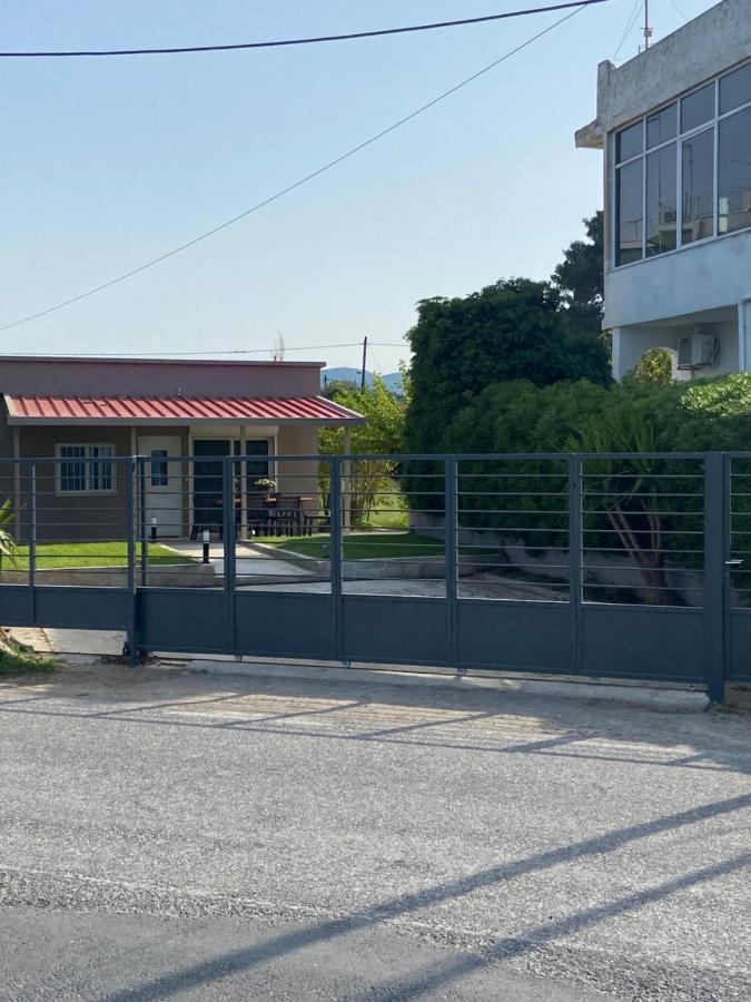 M & F House Villa Oropos Exterior photo