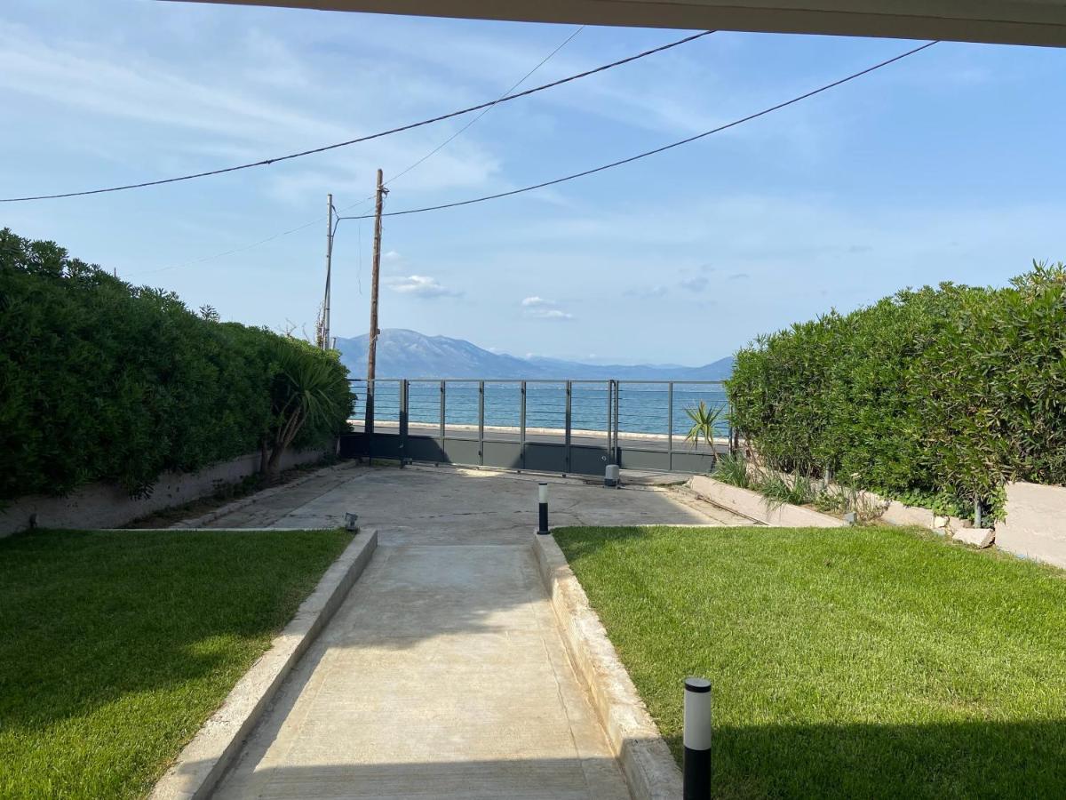 M & F House Villa Oropos Exterior photo